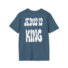 Load image into Gallery viewer, T-SHIRT JESUS IS KING

